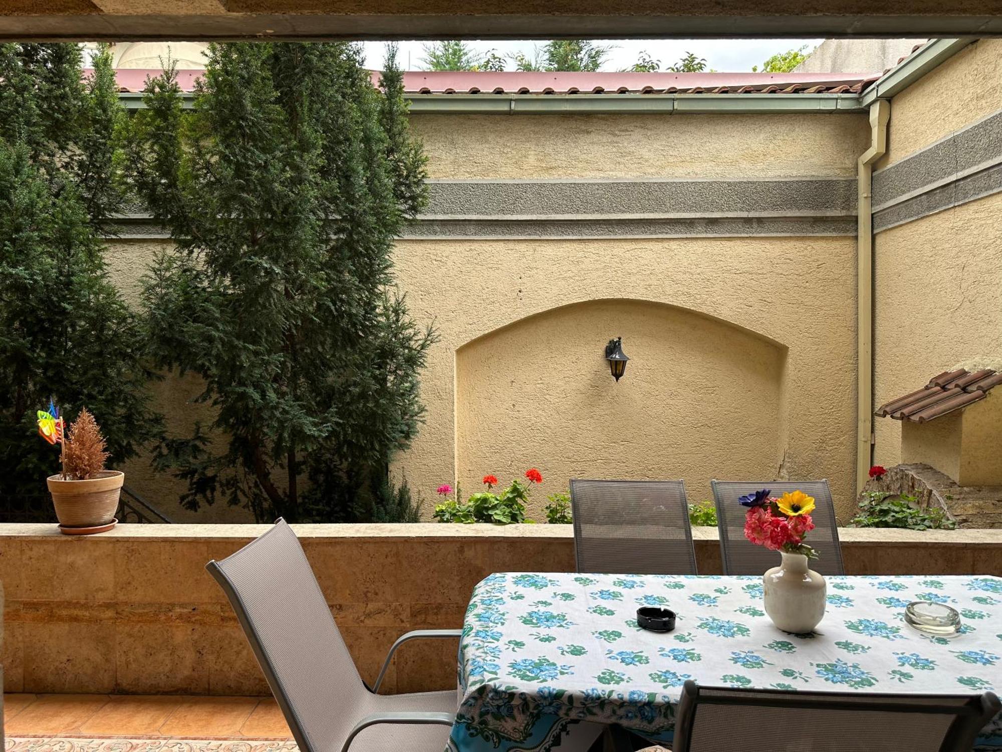 My Mother'S House Hostel Skopje Exterior photo